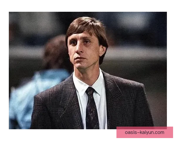 克鲁伊夫助攻数据持续稳健，成为球队进攻体系的重要支柱